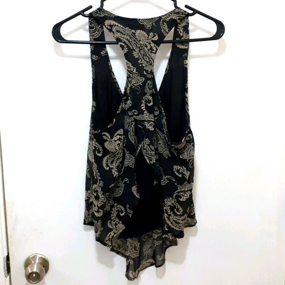 Top - Picture 2 of 4